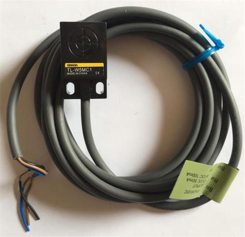 Omron Proximity Switch TL-W5MC1